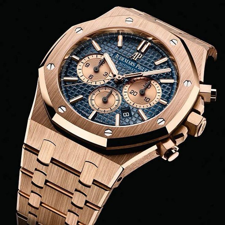 Audemars Piguet Royal Oak Offshore Chronograph. 41mm rose gold blue dial