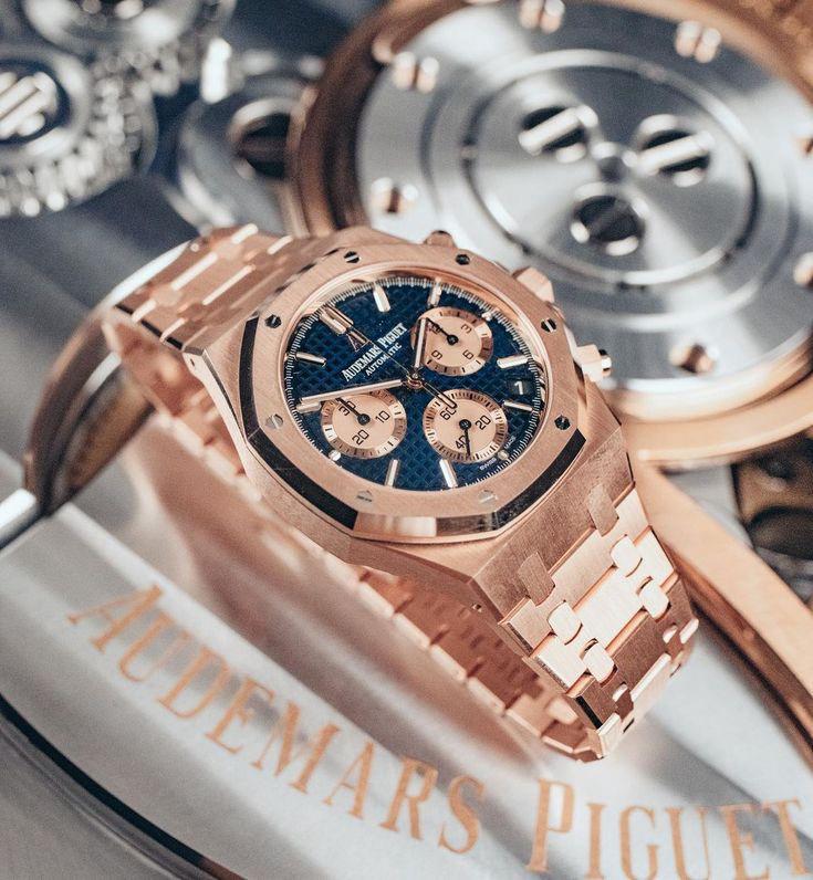 Audemars Piguet Royal Oak Offshore Chronograph. 41mm rose gold blue dial