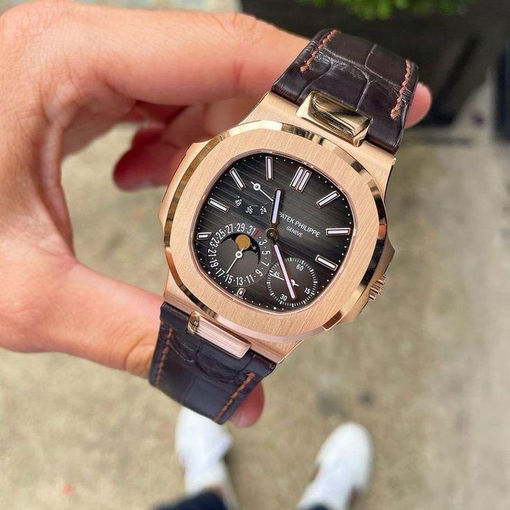 Patek Philippe Nautilus ref. 5712/1R-001 Rose gold